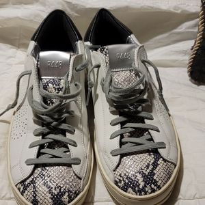 P448 Sneakers size 39 silver snake